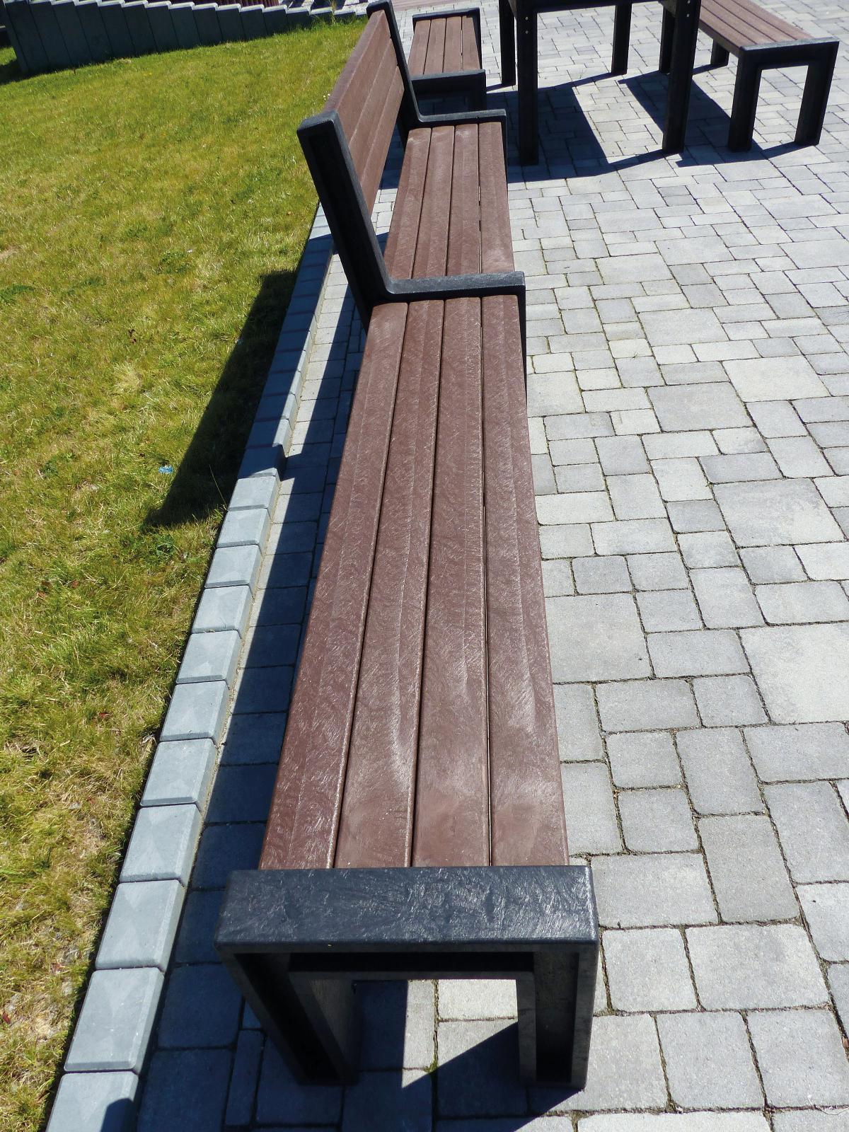 Hyde Park bench extension module