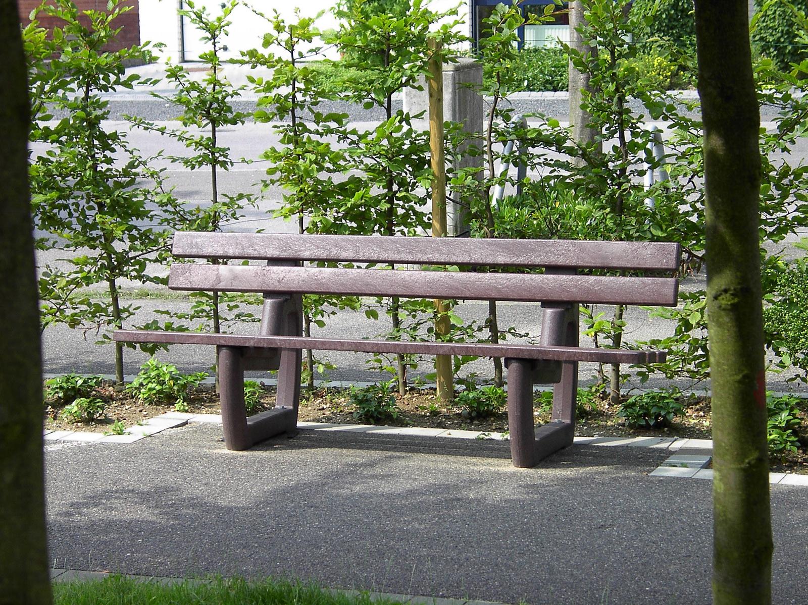 Tivoli bench