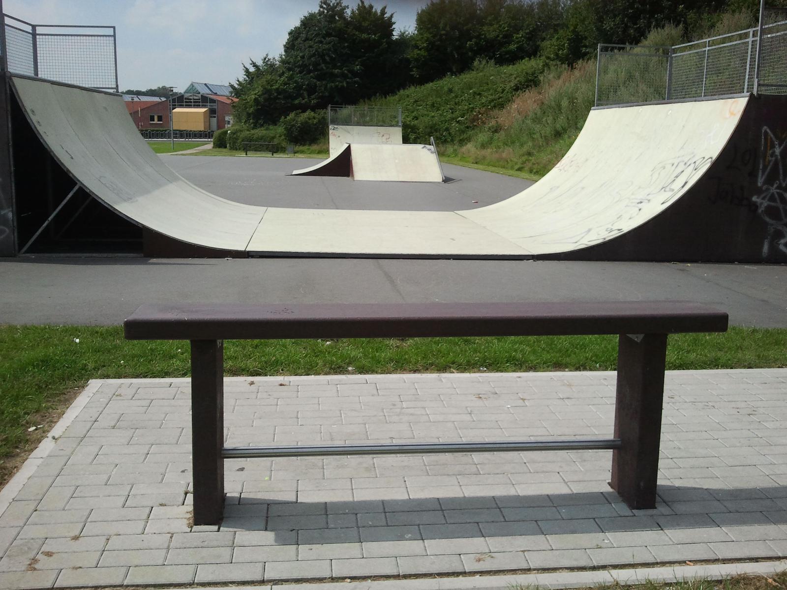 Collodi skater bench