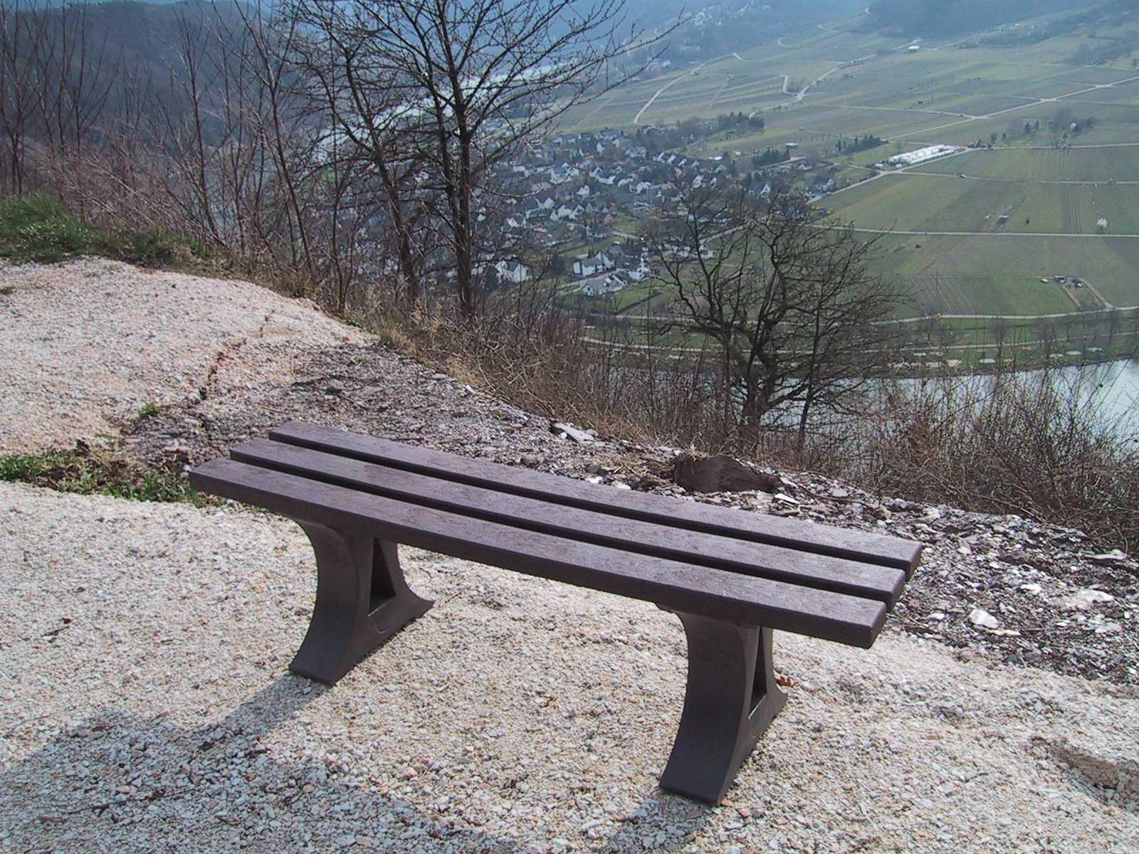 Canetti bench